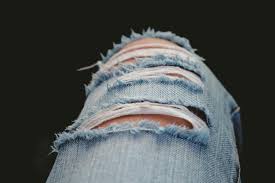 How to Make Ripped Jeans: A Step-by-Step Guide