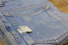 How to Remove Gum from Jeans: Guide